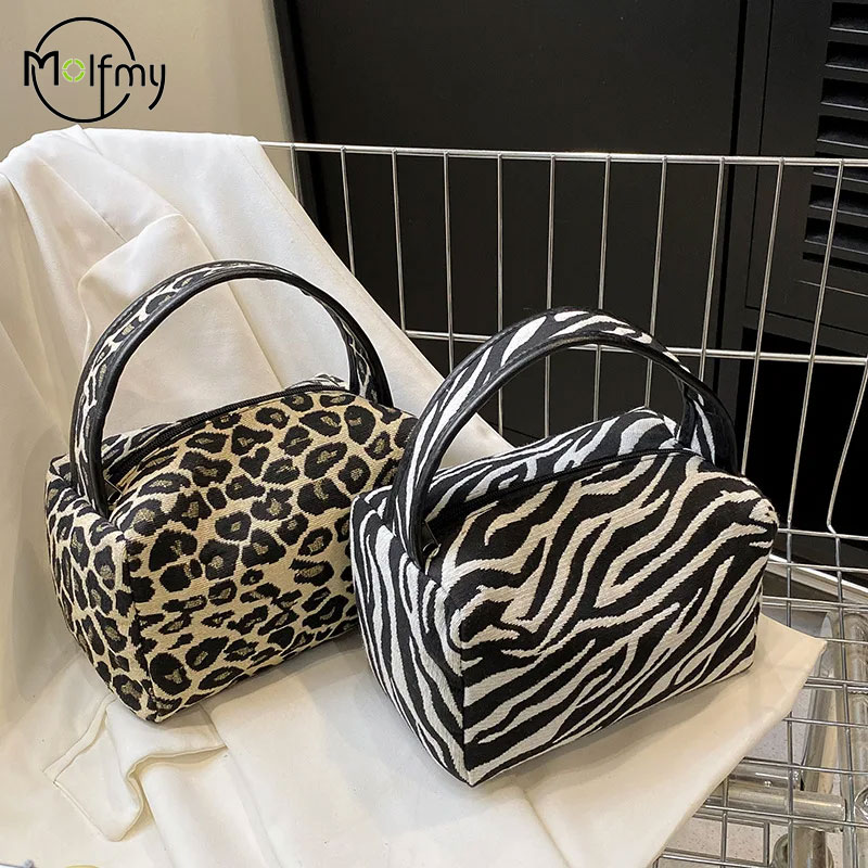 Luxury Skincare China - Tas Makeup macan tutul, kantung kanvas