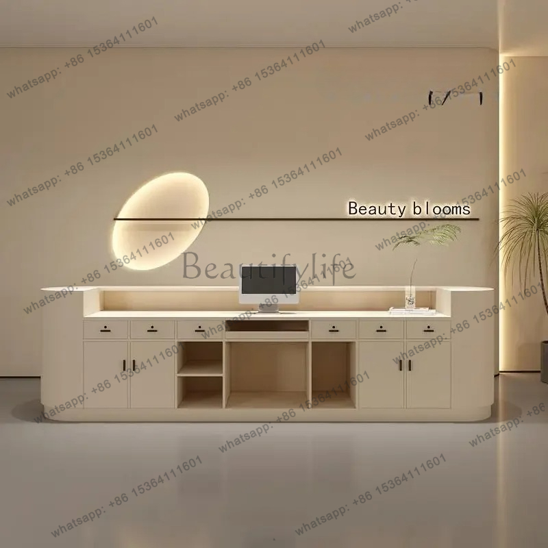 Meja kasir toko pakaian sederh - Luxury Skincare Store ulasan dan harga